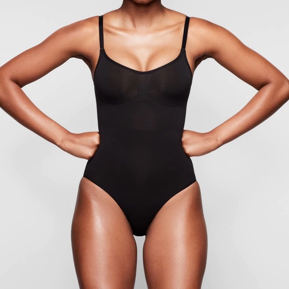 SKIMS Intimates & Sleepwear Skims Sculpting Bodysuit With Snaps